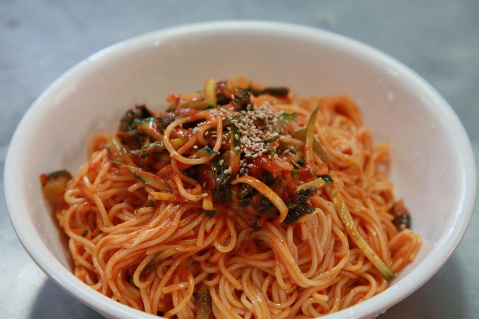 비빔국수 한 그릇